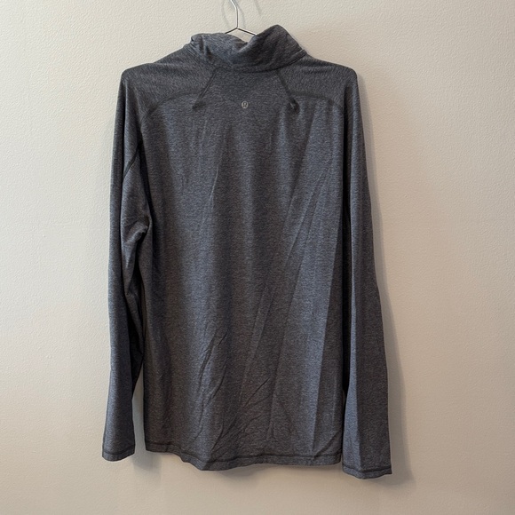 Lululemon Athletica Men’s Charcoal Quarter-Zip Pullover size XL - Picture 4 of 5